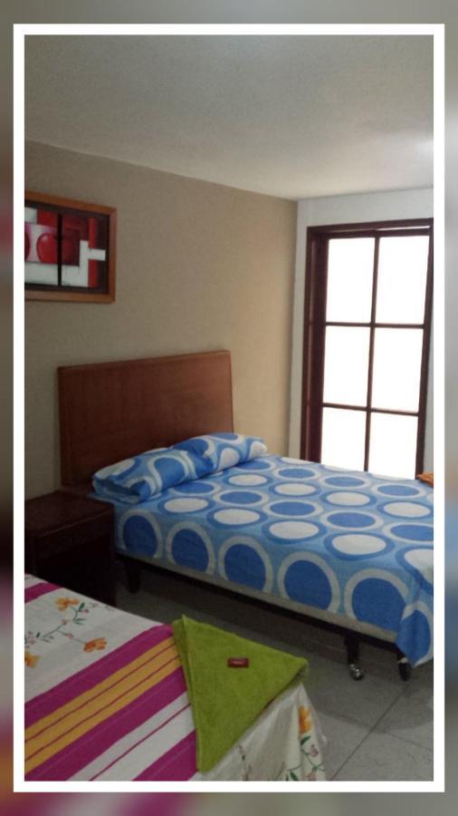 Hotel Casa Blanca Buga Bagian luar foto